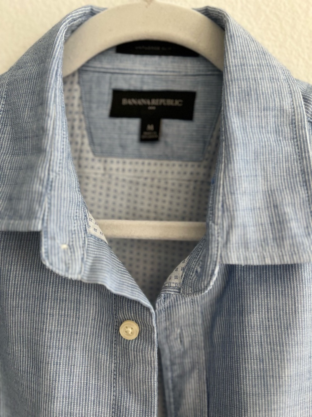 Banana Republic Men's Chambray Button-Down Shirt in Light Blue - Picture 2 of 8